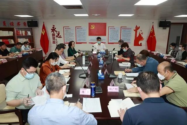  繼承光榮傳統，推動廣東文學蓬勃向上欣欣向榮——全省文學界熱議黃坤明同志到省文聯省作協調研講話精神