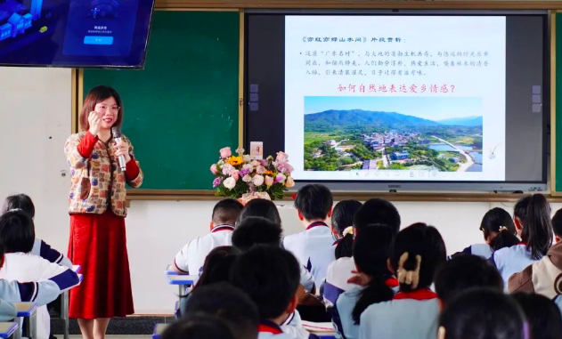潮州文學院主辦“我們如何書寫家鄉”文學講座
