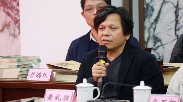 著名詩人黃禮孩.JPG